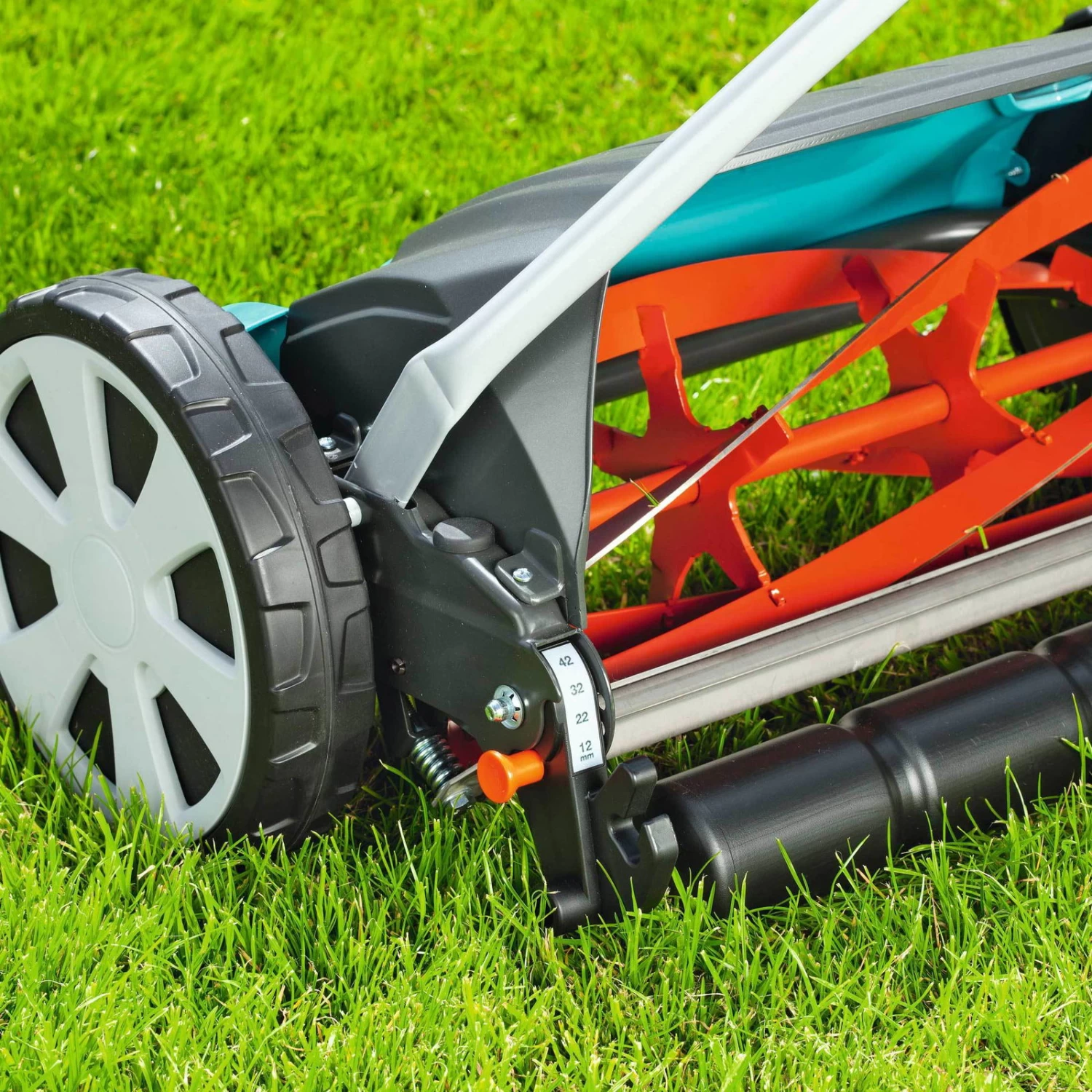 Gardena Comfort Spindelmäher, 400 C / 40 Cm, Für Max. Fläche 250 M² – Bild 4